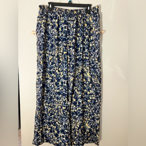 Womens floral 3X wide leg pants NWOT - Picture 3 of 7